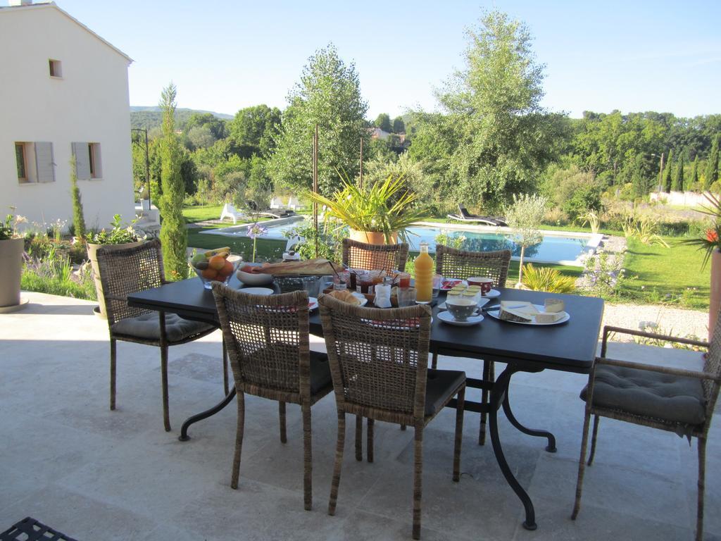 Chez Odile B&B Saint Didier  外观 照片